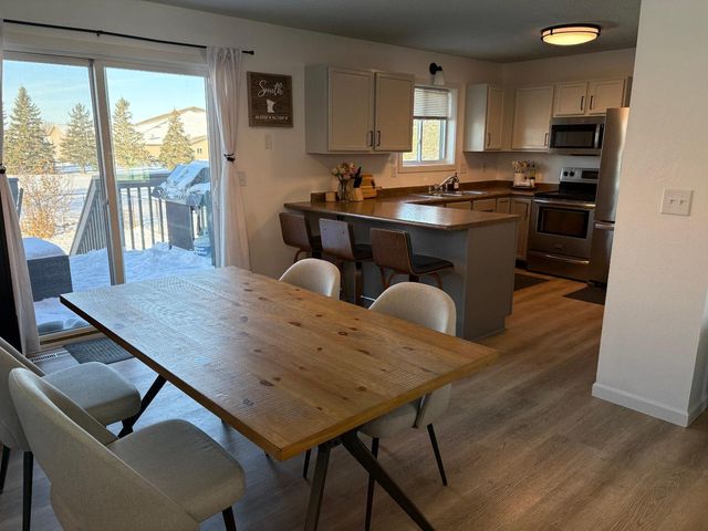 3127 30th Street S, Moorhead, MN 56560