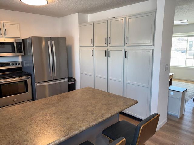 3127 30th Street S, Moorhead, MN 56560