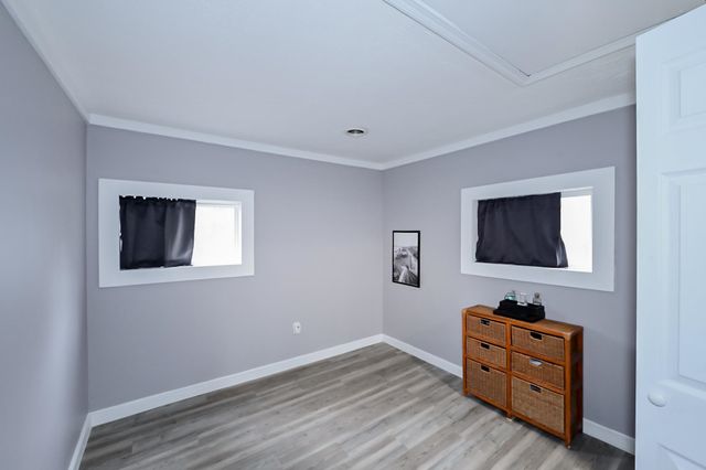 3 Hollywood Avenue, Raymond, NH 03077