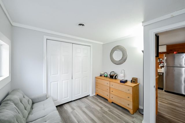 3 Hollywood Avenue, Raymond, NH 03077