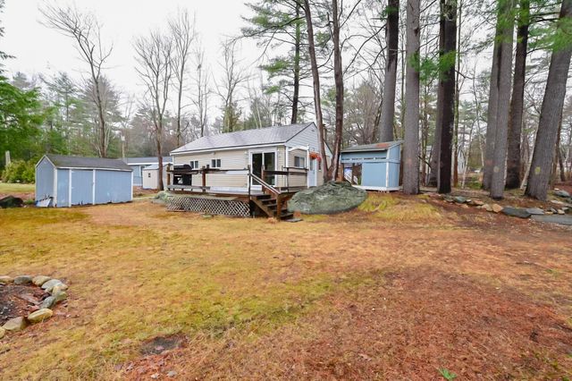 3 Hollywood Avenue, Raymond, NH 03077