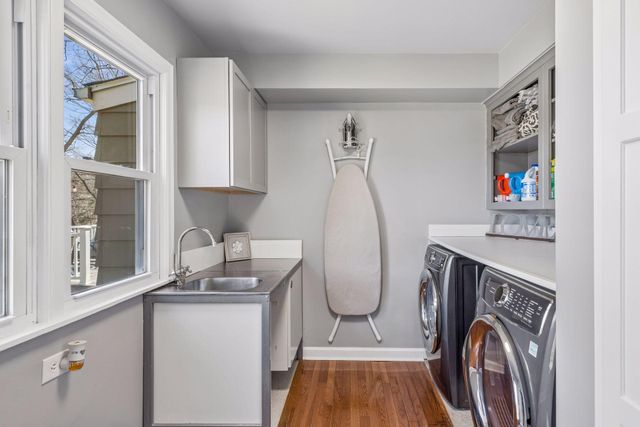 11 Duck Pass Road, North Oaks, MN 55127