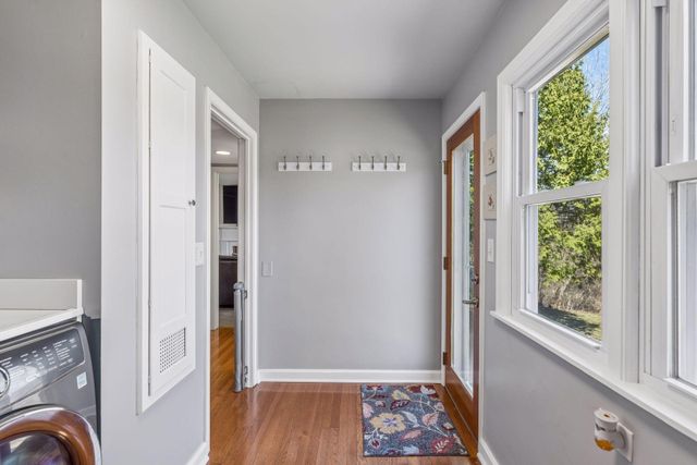 11 Duck Pass Road, North Oaks, MN 55127