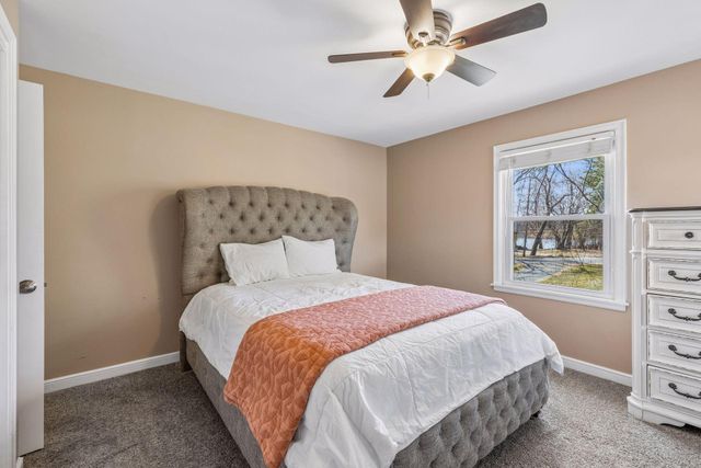 11 Duck Pass Road, North Oaks, MN 55127