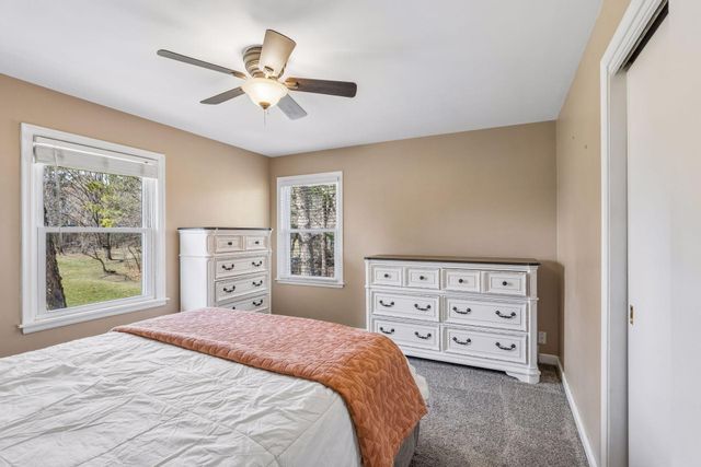 11 Duck Pass Road, North Oaks, MN 55127