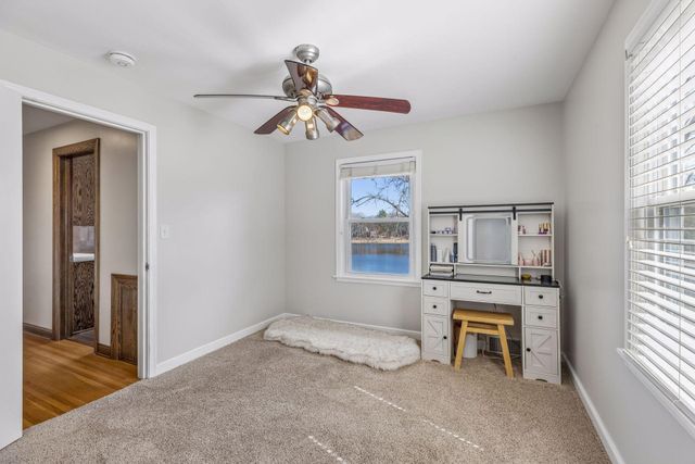 11 Duck Pass Road, North Oaks, MN 55127