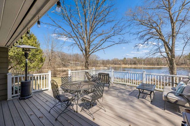 11 Duck Pass Road, North Oaks, MN 55127