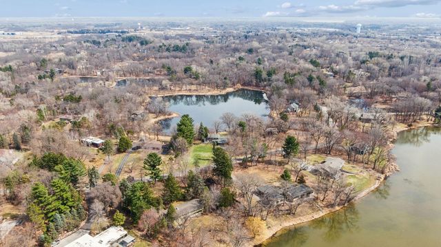 11 Duck Pass Road, North Oaks, MN 55127