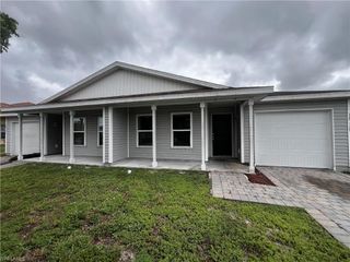 18319 Gibraltar LN, Lehigh Acres, FL 33936