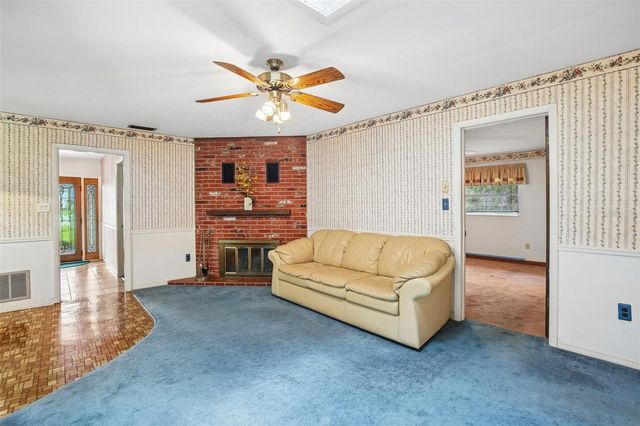 9224 LAKEVIEW DRIVE, New Port Richey, FL 34654