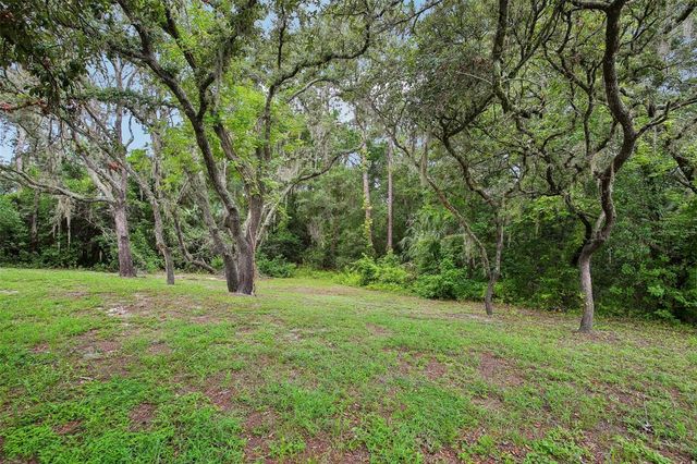 9224 LAKEVIEW DRIVE, New Port Richey, FL 34654