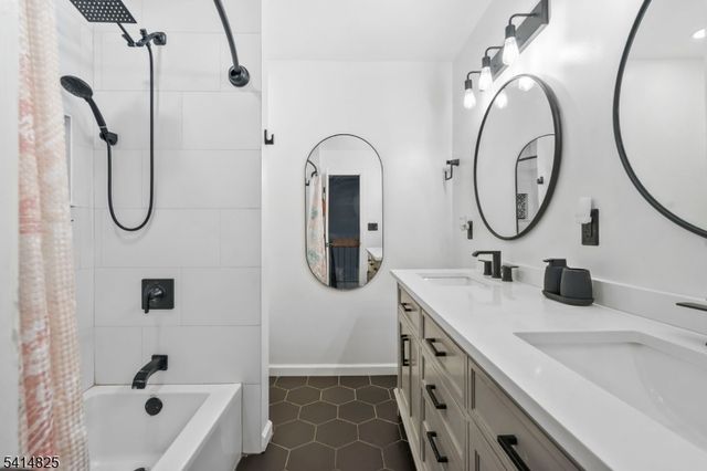 424 Tall Oak Ln, Hillsborough Twp., NJ 08844