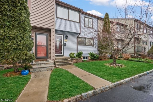 424 Tall Oak Ln, Hillsborough Twp., NJ 08844