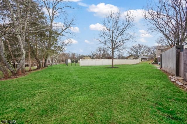 424 Tall Oak Ln, Hillsborough Twp., NJ 08844