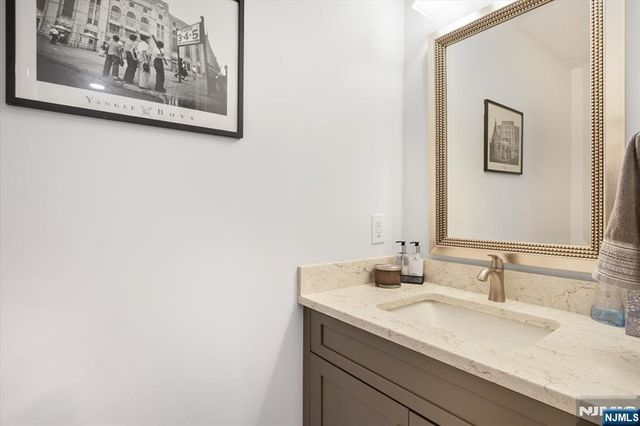 70 Carter Road, Wanaque, NJ 07420
