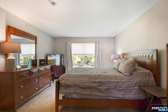 70 Carter Road, Wanaque, NJ 07420