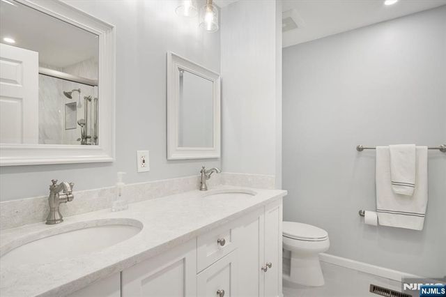 70 Carter Road, Wanaque, NJ 07420