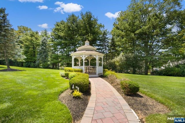 70 Carter Road, Wanaque, NJ 07420