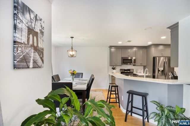 70 Carter Road, Wanaque, NJ 07420