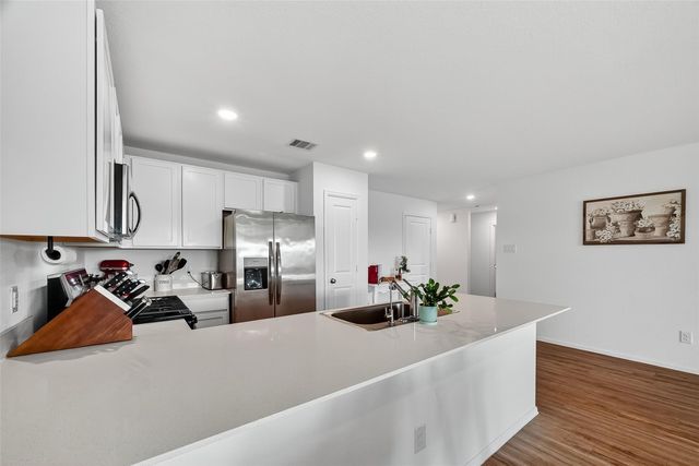 4206 Barrington Cove Lane, Baytown, TX 77521