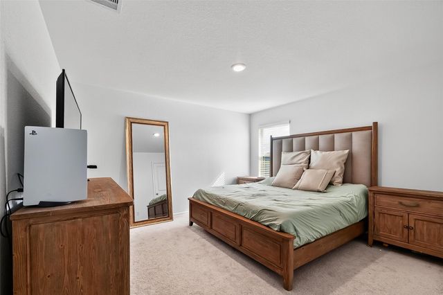 4206 Barrington Cove Lane, Baytown, TX 77521