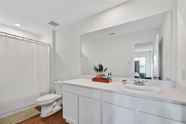 4206 Barrington Cove Lane, Baytown, TX 77521