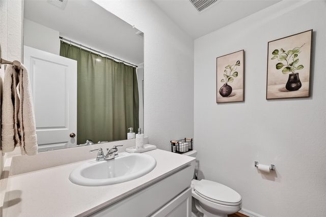 4206 Barrington Cove Lane, Baytown, TX 77521