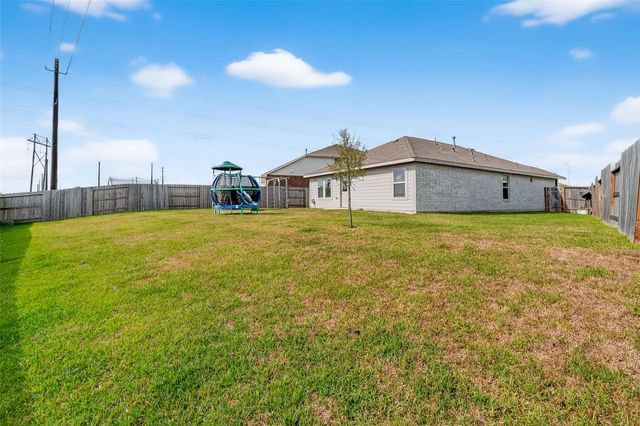 4206 Barrington Cove Lane, Baytown, TX 77521