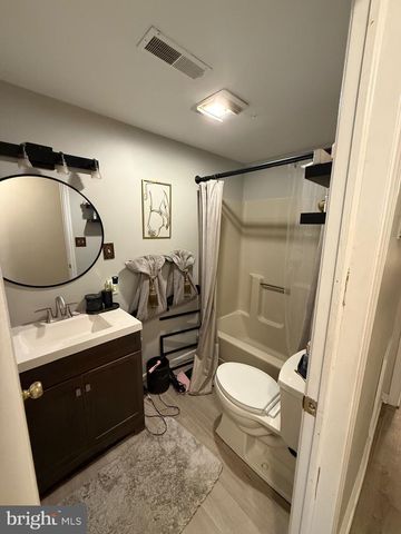 302 E 11TH ST, Wilmington, DE 19801