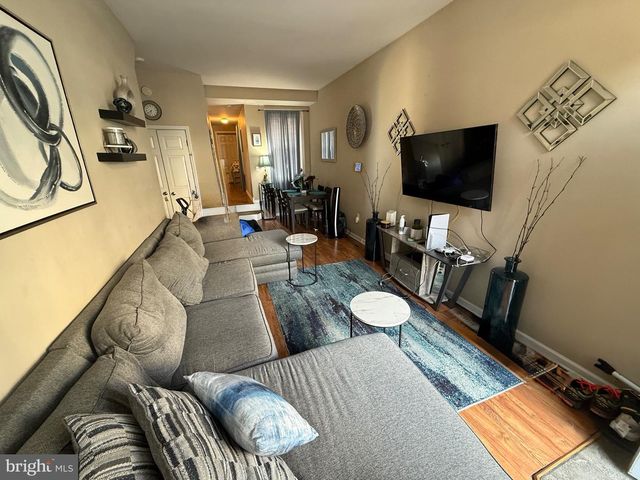 302 E 11TH ST, Wilmington, DE 19801