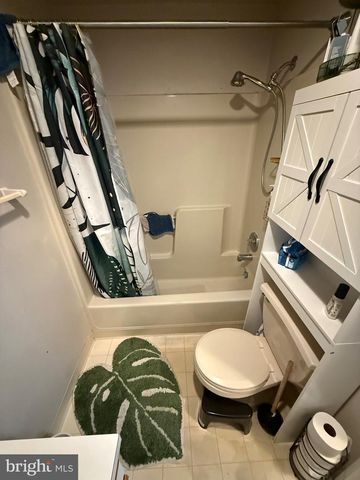 302 E 11TH ST, Wilmington, DE 19801