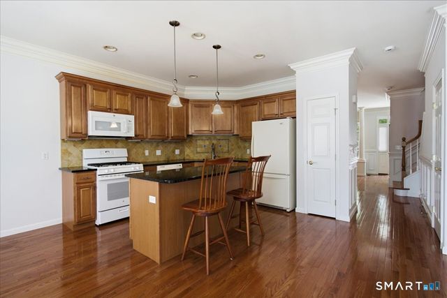 11 Mercy Street 11, Danbury, CT 06810