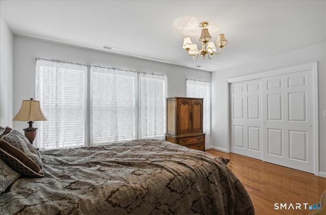 11 Mercy Street 11, Danbury, CT 06810