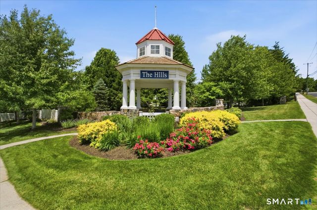 11 Mercy Street 11, Danbury, CT 06810