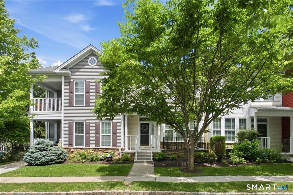 11 Mercy Street 11, Danbury, CT 06810