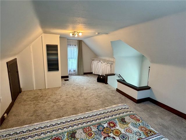 458 Crestwood Avenue, Akron, OH 44302