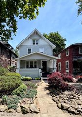 458 Crestwood Avenue, Akron, OH 44302