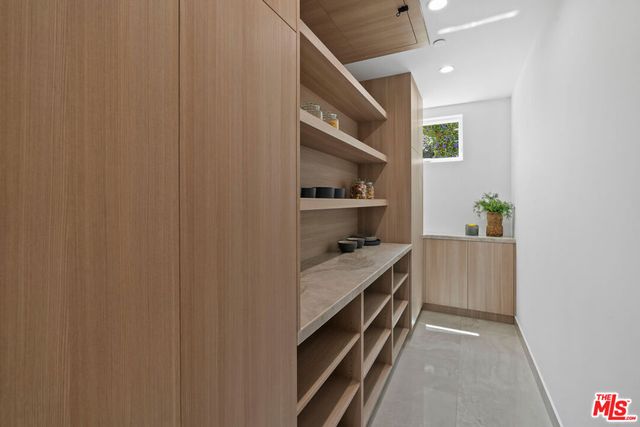 11622 Charnock Road, Los Angeles, CA 90066