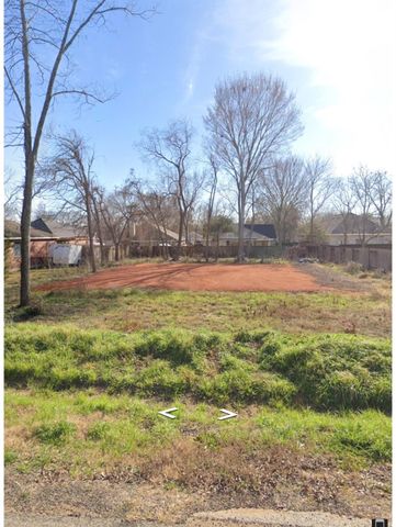 12385 Ridgecrest Drive, Willis, TX 77318