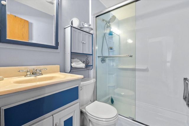 W262S3212 Ridge ROAD, Waukesha, WI 53189