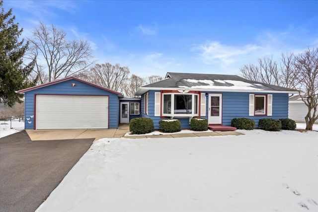 W262S3212 Ridge ROAD, Waukesha, WI 53189