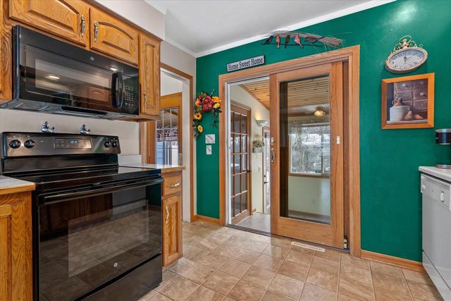 W262S3212 Ridge ROAD, Waukesha, WI 53189