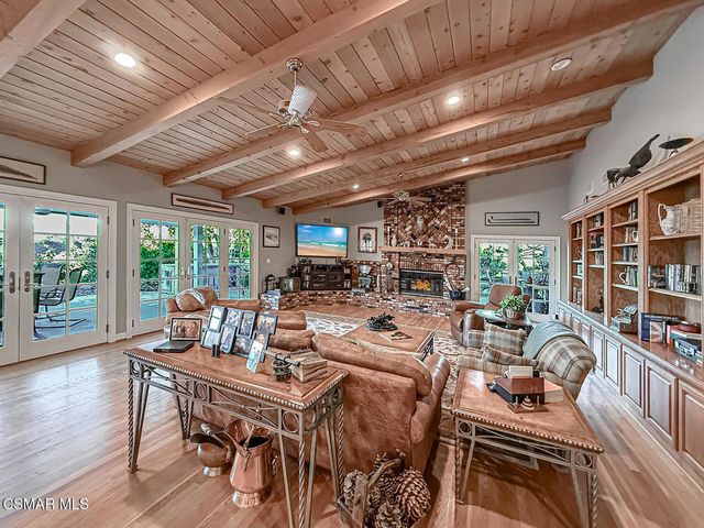 24525 Desert Avenue, Newhall, CA 91321