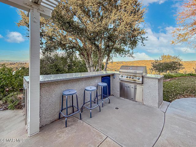 24525 Desert Avenue, Newhall, CA 91321