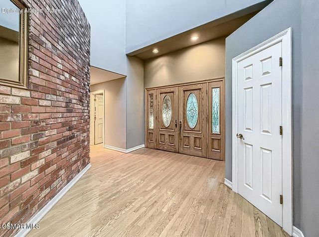 24525 Desert Avenue, Newhall, CA 91321