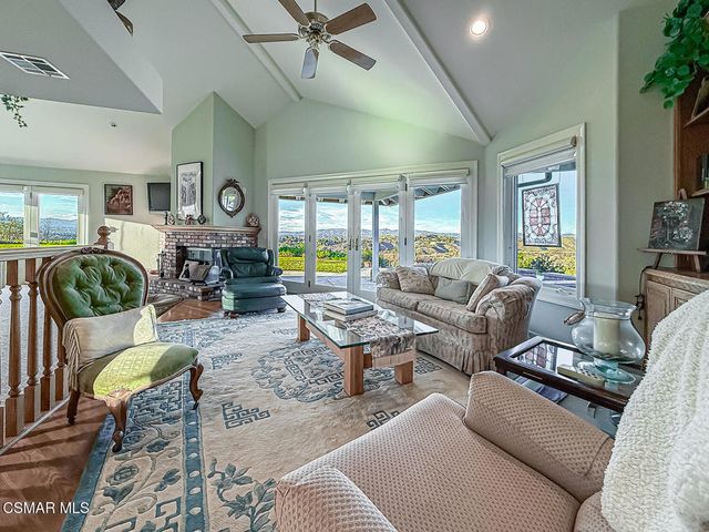 24525 Desert Avenue, Newhall, CA 91321