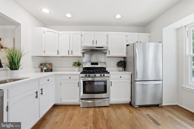 31 LONG GREEN CT, Silver Spring, MD 20906