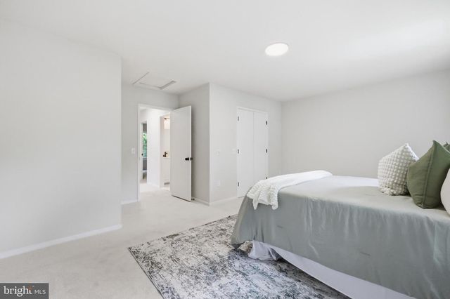 31 LONG GREEN CT, Silver Spring, MD 20906