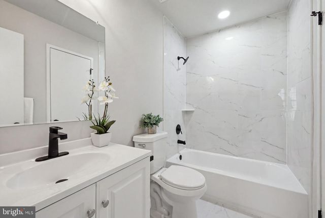 31 LONG GREEN CT, Silver Spring, MD 20906