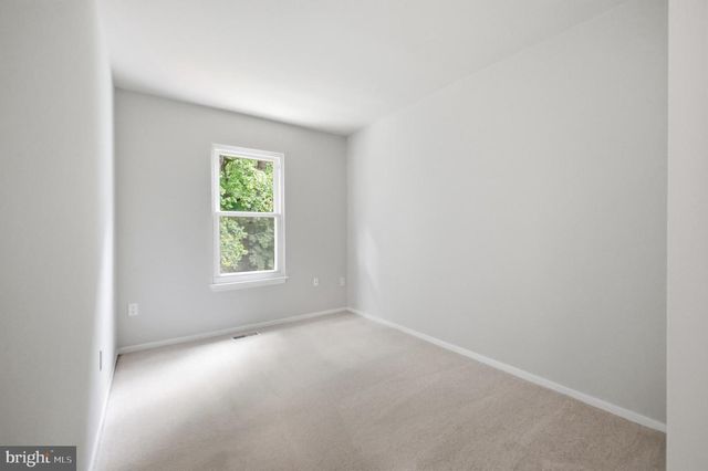31 LONG GREEN CT, Silver Spring, MD 20906